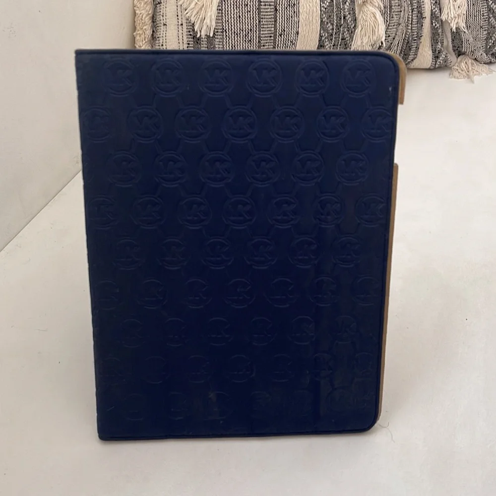 Two Michael kora iPad Sleeve
